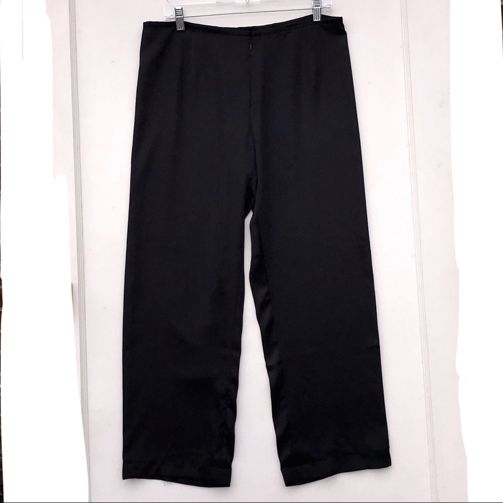 Yaly Couture Women’s Silk Blend Capri Pants